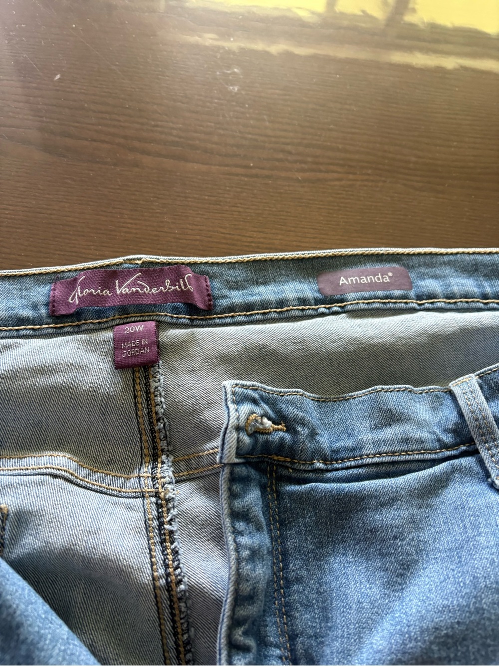 Gloria Vanderbilt Amanda Light Blue Straight-Leg Jeans